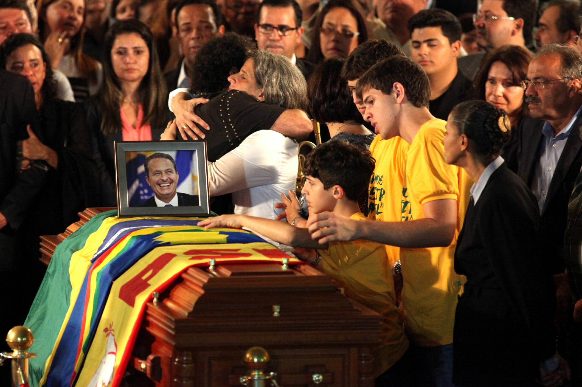 Velório de Eduardo Campos, ex-governador de Pernambuco e candidato à Presidência da República, e de dois integrantes da equipe