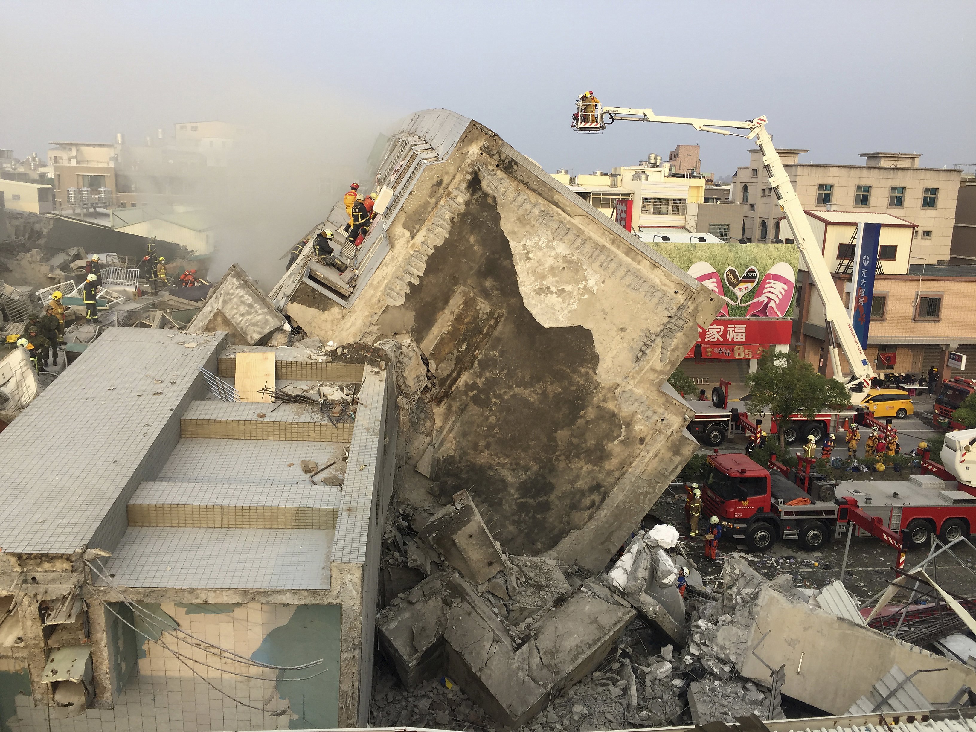 Death Toll in Taiwan Quake Rises to 113 - NBC News