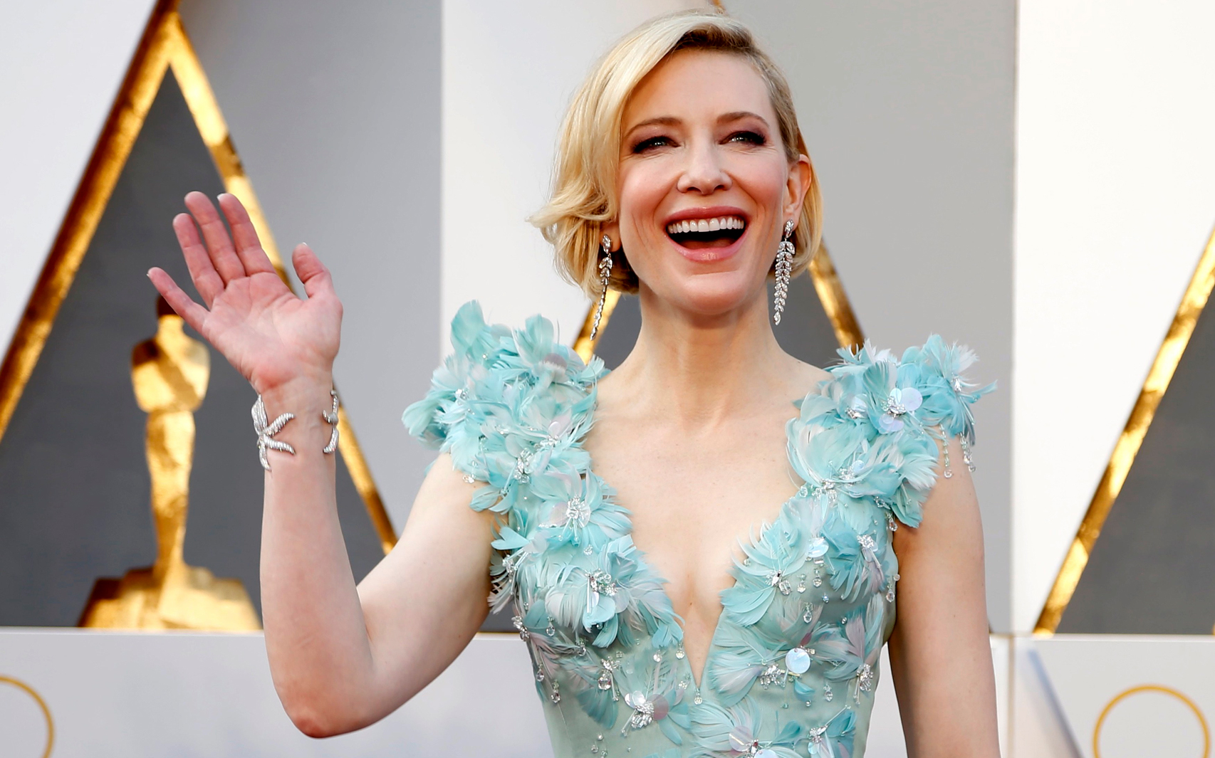 Cate Blanchett, indicada ao Oscar de melhor atriz por 'Carol', chega à cerimônia em Los Angeles