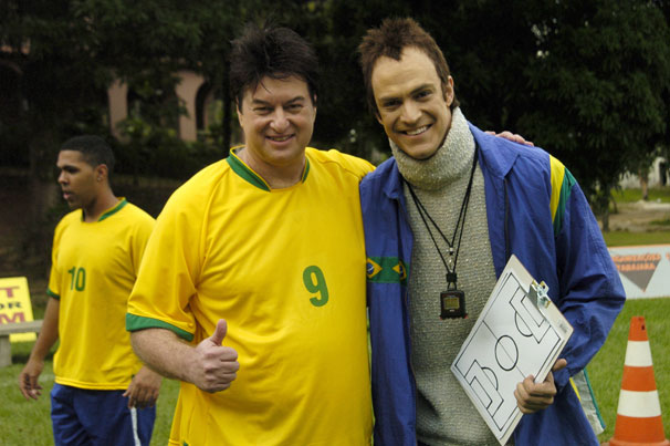 Dunga (Mateus Solano) e Beto Silva