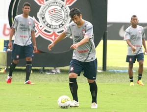 Corinthians alterna titulares e reservas nos jogos pela Libertadores e Paulistão (Foto: Anderson Rodrigues / Globoesporte.com)