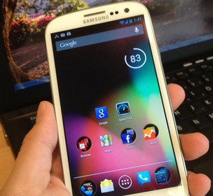 CyanogenMod 10 rodando em um Galaxy S3 (Foto: Reprodução/Geeky Gadgets)