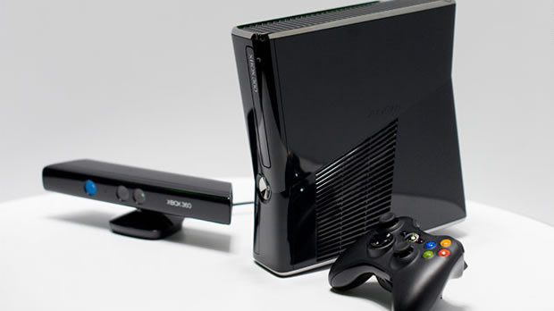 Kinect e Xbox 360 Slim (Foto: Divulgação)