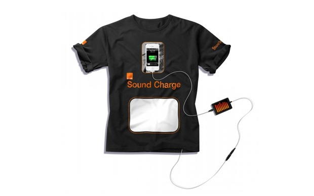 Camisa que recarrega smartphones com ondas sonoras (Foto: Divulgação)