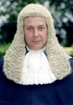 Juíz Graham Jones Hume (Foto: Reprodução)