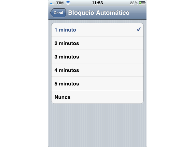 Bloqueio automático de tela no iPhone (Foto: Reprodução)