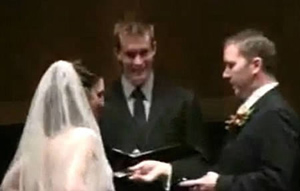 Facebook durante o casamento (Foto: Reprodução)