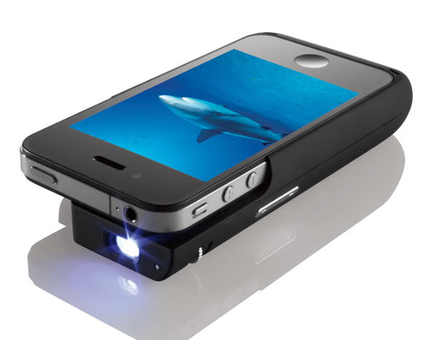 Case para iPhone com projetor integrado (Foto: Reprodução)