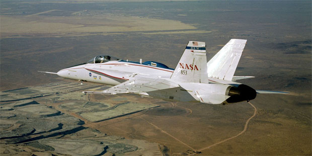 F-18 da NASA (Foto: Reprodução/Wired)