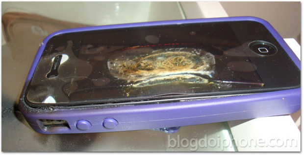 iPhone 4 queimado (Foto: Reprodução/Blog do iPhone)