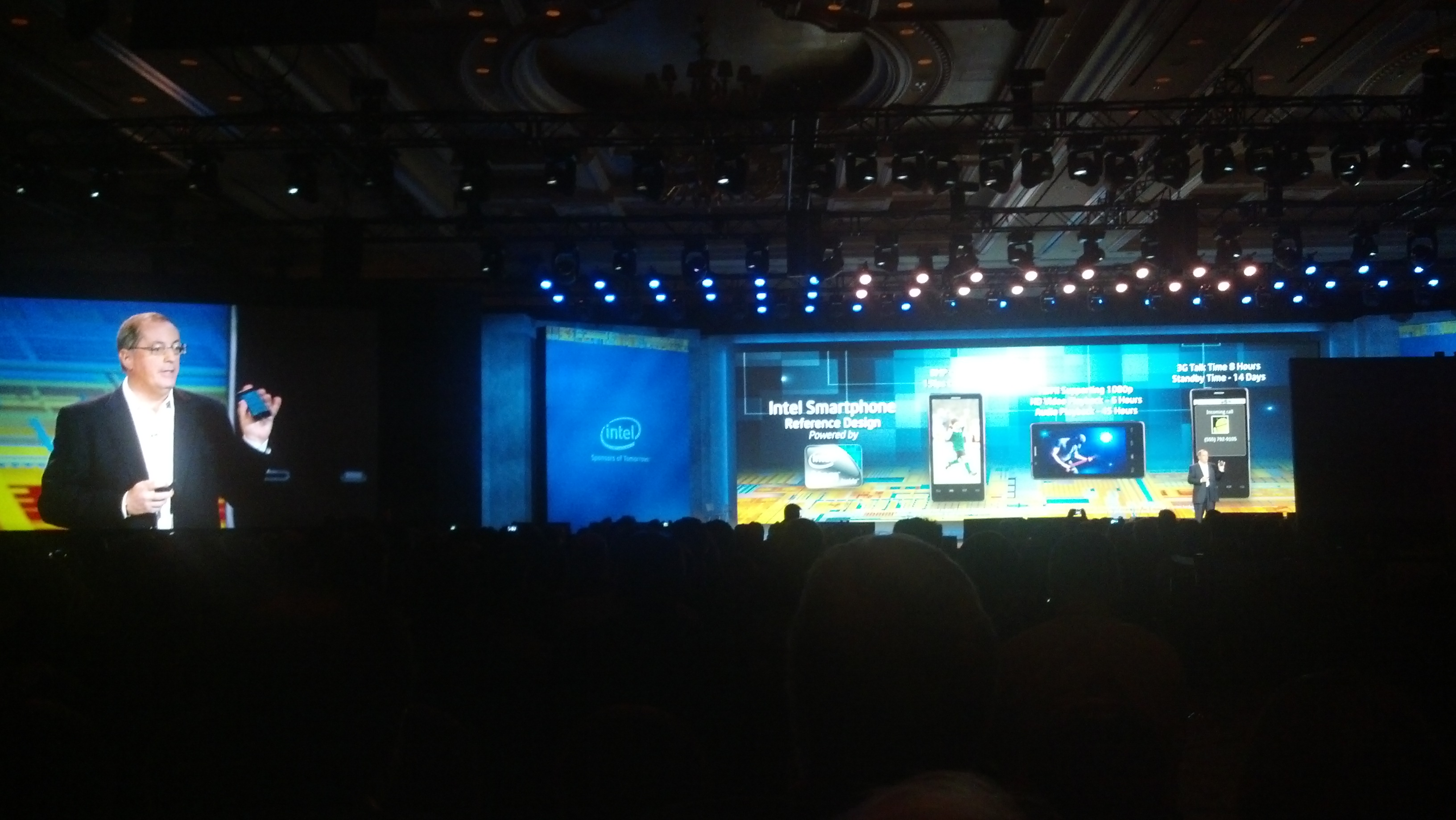 Keynote da Intel na CES 2012, Paul Otellini - CEO da Intel  (Foto: Divulgação: Nick Ellis / TechTudo)