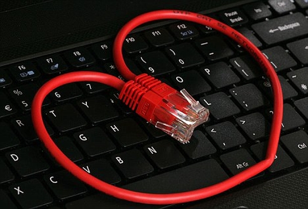 Internet dating computer keyboard and heart