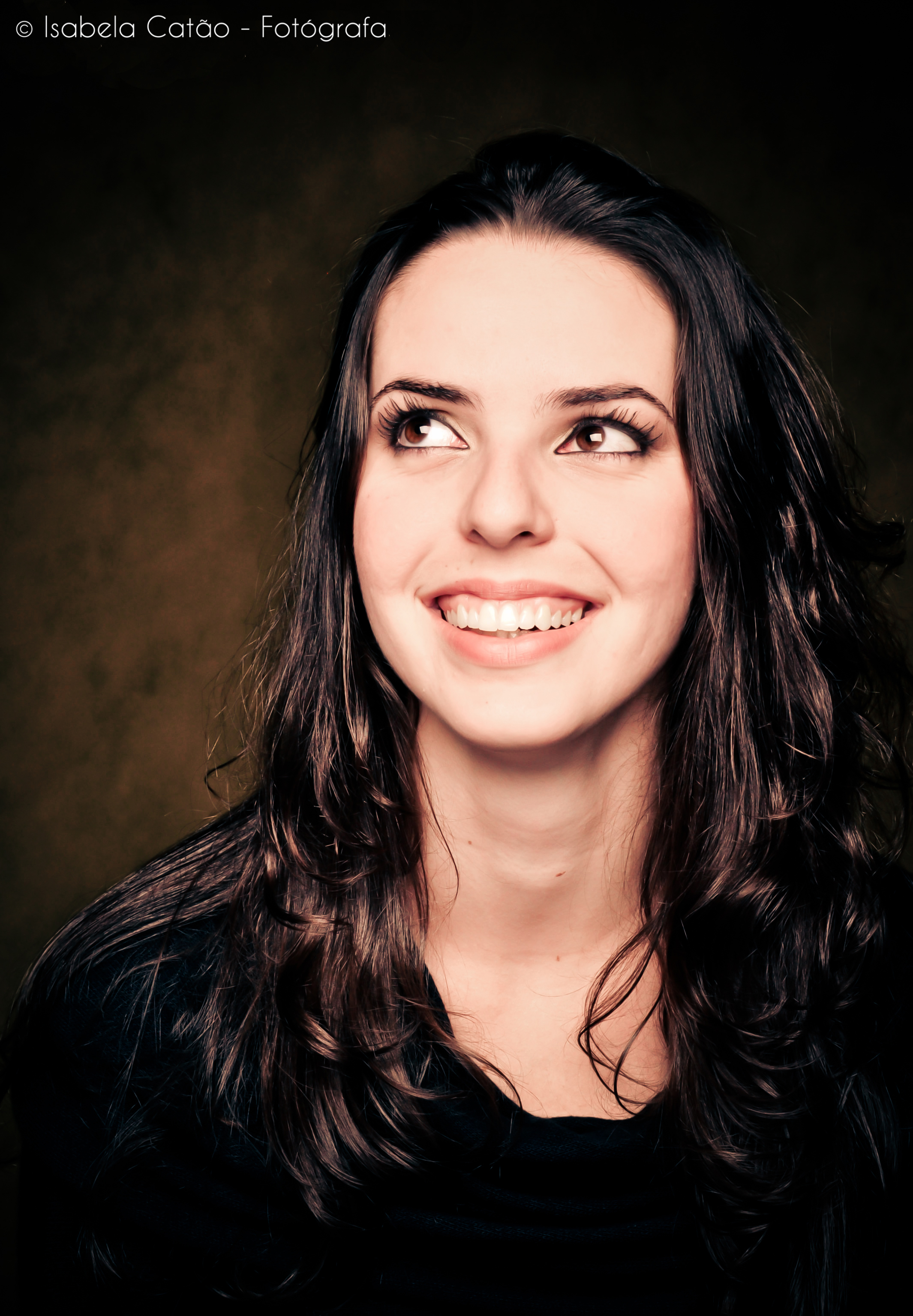 Foto da modelo Daniela Ferraz sorrindo (Foto: Isabela Catão)