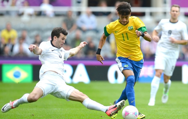 Atacante Neymar na partida contra a Nova Zelândia pelos Jogos Olímpicos de Londres (Foto: Reprodução/AFP)