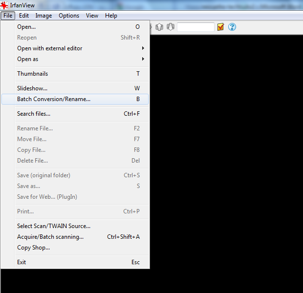 Clique no menu "File" e depois na opção "Batch Conversion/Rename…" (Foto: Reprodução/Edivaldo Brito)