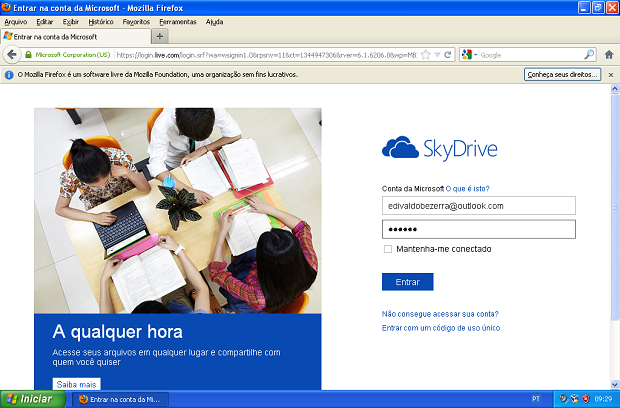 Acessando o SkyDrive no navegador (Foto: Reprodução/Edivaldo Brito)