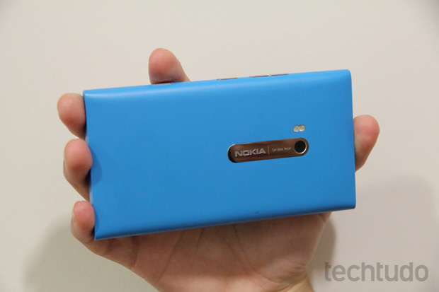 Nokia Lumia 900 (Foto: TechTudo/Marlon Câmara)