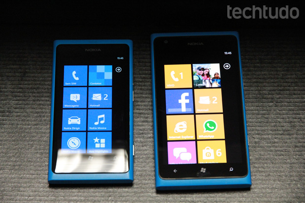Lumia 800 e Lumia 900 lado a lado (Foto: TechTudo/Marlon Câmara)