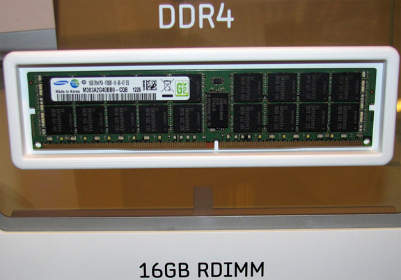 Módulo DDR4 desenvolvido pela Samsung (Foto: Reprodução)