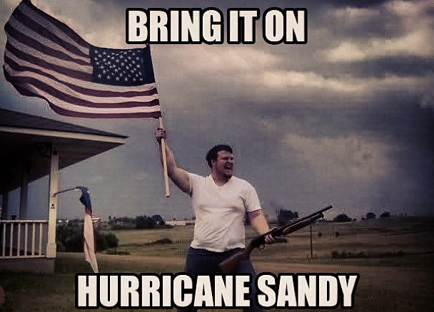 Fotos de usuários no Instagram brincam com o furacão Sandy (Foto: Reprodução/Instagram)