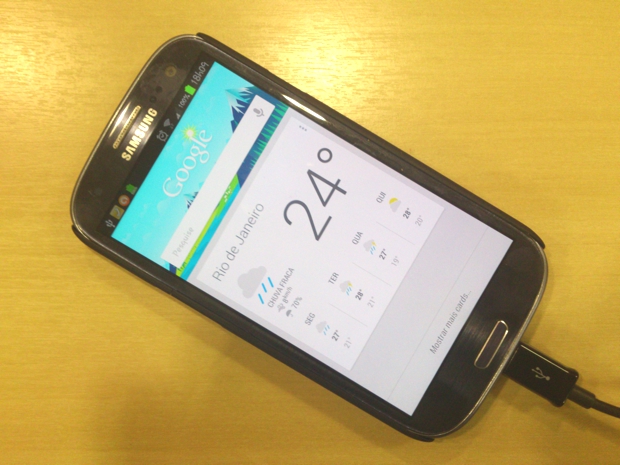 Galaxy S3 brasileiro rodando o Android 4.1 (Foto: Allan Melo / TechTudo)