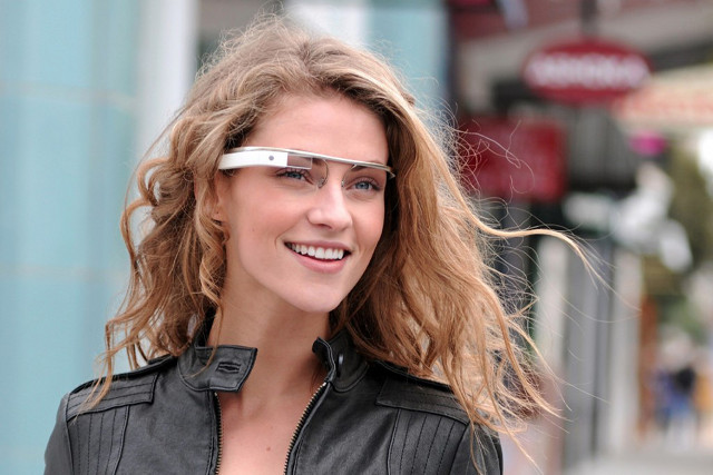 Apesar de rodar sistema operacional Android, Google Glass será compatível com iPhone (Foto: Divulgação/Google)