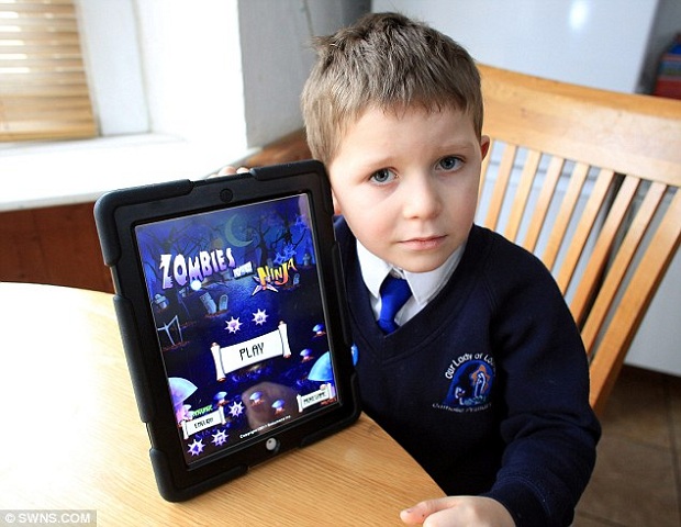 Menino de cinco anos gastou muito dinheiro em app grátis (Foto: Reprodução/Daily Mail)
