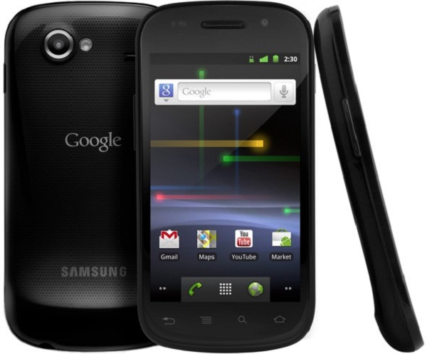Nexus S foi um dois primeiro celulares a ter embutido o NFC, tecnologia que permite pagamentos por aproximação. (Foto: Reprodução)