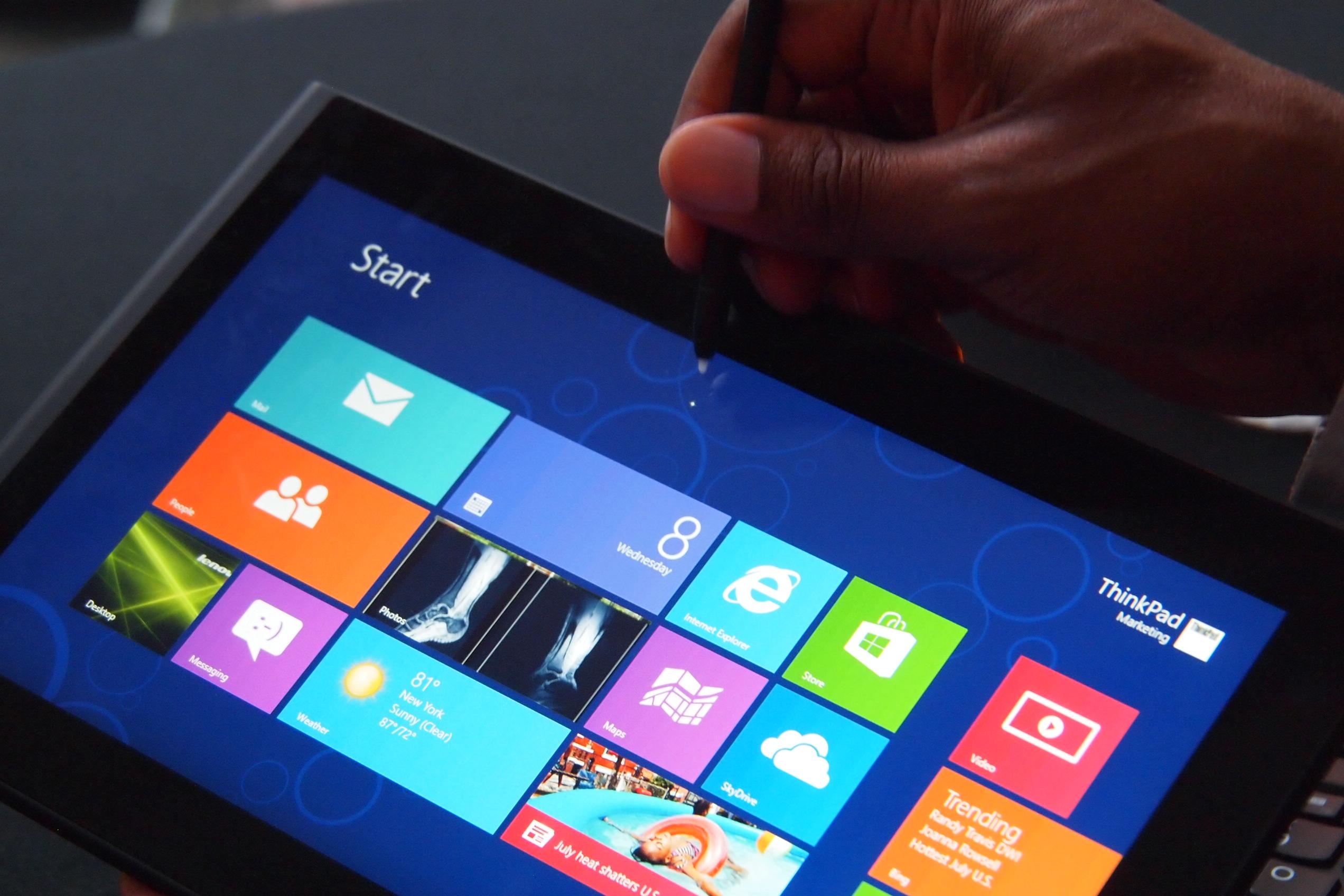 Microsoft confirma lançamento de tablets menores para competir com iPad mini. (Foto: Reprodução)