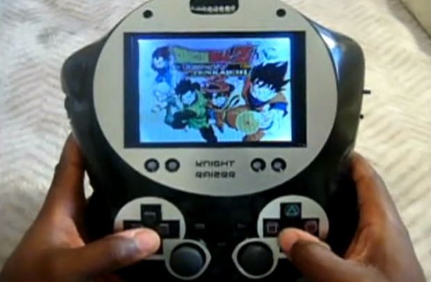 Que tal jogar PS2 em um aparelho portátil? (Foto: Reprodução/YouTube)