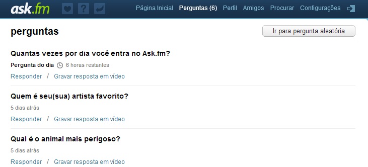 Selecione uma pergunta para responder em vídeo no Ask.fm (Foto: Reprodução/Carolina Ribeiro)