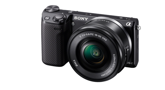 NEX-5T: Nova câmera da Sony tem visual arrojado e boas especificações (Foto: Divulgação)