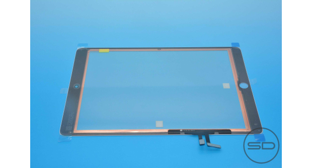 O iPad 5 prateado não deverá ter detalhes em preto, como ocorre com a geração atual do aparelho (Foto: Reprodução/Sonny Dickson)