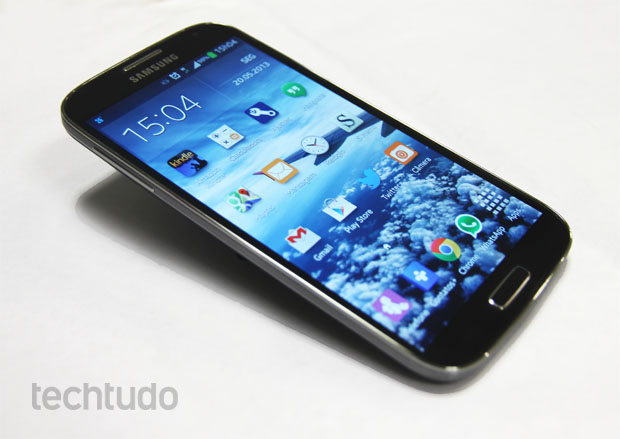Samsung estaria pronta para usar metal no design de sua linha Galaxy (Foto: Isadora Díaz/TechTudo)