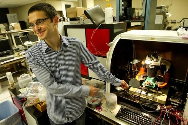 Max Shulaker, doutorando de Engenharia Elétrica em Stanford (Foto: Reprodução/AP)