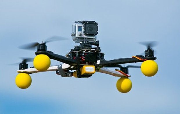 Storm Drone 4 foi criado para funcionar com uma GoPro e custa aproximadamente R$ 2300 no Brasil (Foto: Divulgação)