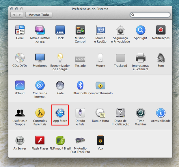 Acessando as configurações da Mac App Store no Mac OS X Mavercks (Foto: Reprodução/Marvin Costa)