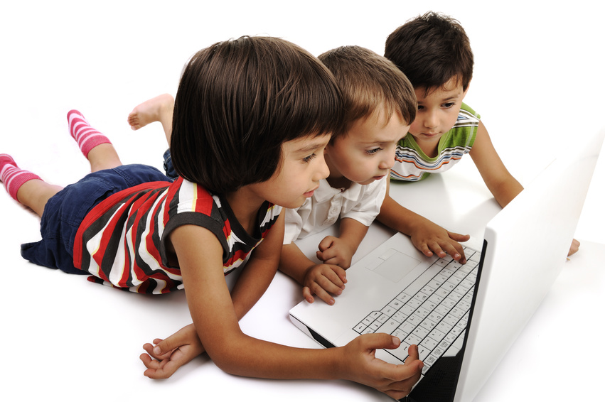 Saiba como evitar que crianças tenham acesso a conteúdo adulto na Internet (Foto: Foto: Pond5)