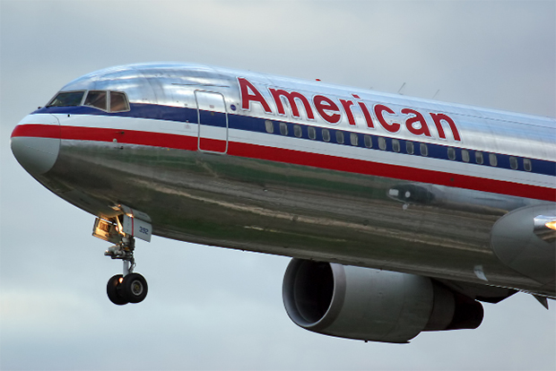 Companhias aéreas dos EUA passarão a permitir o uso de eletrônicos durante pousos e decolagens (Foto: Wikimedia Commons)