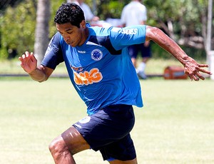 Brandão no treino do Cruzeiro (Foto: Washington Alves / VIPCOMM)