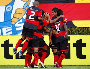 jogadores vitória gol bahia  (Foto: Agência Futura Press)