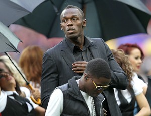 Usain Bolt participa da final da Liga dos Campeões (Foto: AFP)