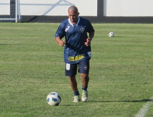 arevalo botafogo (Foto: Thiago Fernandes/Globoesporte.com)