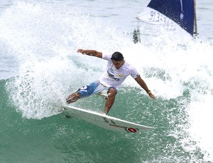 Jano Belo no Surf Pro do Nordeste (Foto: Fabio Minduim / Brasil 1)