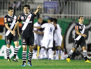 Juninho no jogo do Vasco contra o Bahia (Foto: Jorge William / Ag. O Globo)