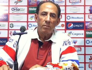 Nedo Xavier, técnico do Fortaleza, em coletiva de imprensa (Foto: Diego Morais/Globoesporte.com)