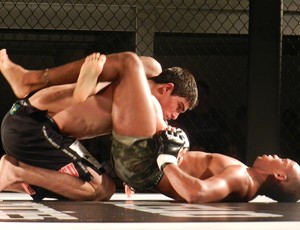 MMA - evento em Uberlândia (Foto: Andréia Candido/GLOBOESPORTE.COM)