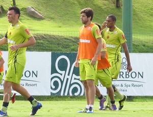 Juninho Pernambucano treino Vasco (Foto: Gustavo Rotstein / Globoesporte.com)
