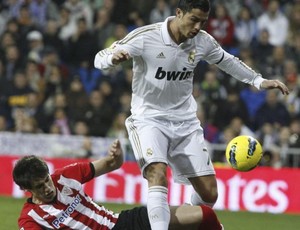Cristiano Ronaldo foi o nome da vitória do Real (Foto: Agência Efe)