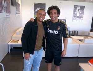 Roberto Carlos e Marcelo - Real Madrid (Foto: Divulgação/Twitter oficial do Real Madrid)